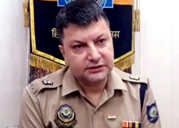 मोबाइल पर अश्लील सामग्री दिखा छेड़छाड़ करने के मामले में छात्रा के बयान दर्ज, आराेपी शिक्षक थाने किया तलब