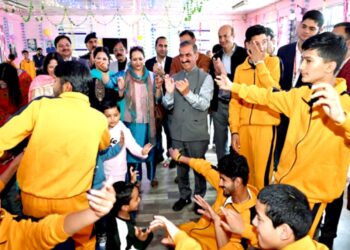 दिवाली पर बाल आश्रम के बच्चों की खुशी हुई दाेगुनी, CM सुक्खू ने दिया ऐसा तोहफा, जानकर आप भी करेंगे तारीफ