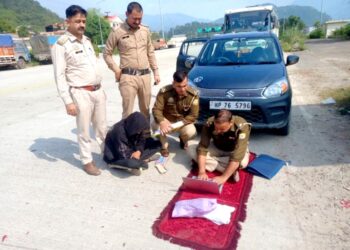 कीरतपुर-मनाली फोरलेन पर कार से चरस की खेप बरामद, मंडी का युवक गिरफ्तार
