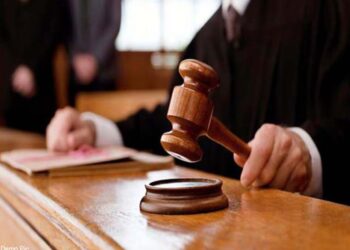 युवती पर चाकू से हमला करने वाला युवक काेर्ट में पेश, 3 दिन के पुलिस रिमांड पर भेजा