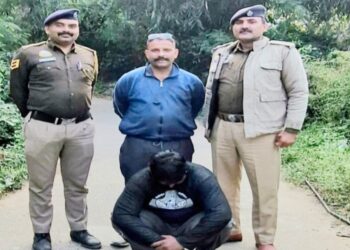 ज्वैलर्स की दुकान में लाखों की चोरी का मास्टरमाइंड गिरफ्तार, बनखंडी में दिया था वारदात को अंजाम