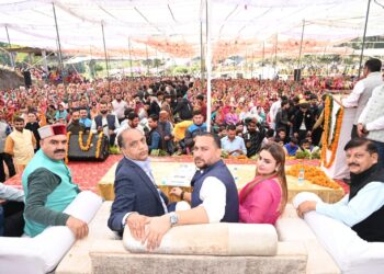 राजनीतिक विद्वेष से आशीष शर्मा के परिवार पर लादें जा रहे हैं मुकदमे पर मुकदमे ,कानून व्यवस्था के मुद्दे पर 1 दिसंबर को विधानसभा घेरेगी भाजपा