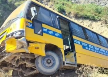 हिमाचल घूमने आए थे स्कूली बच्चे, पहाड़ों में बस की ब्रेक हुई फेल- चीखों से दहला इलाका