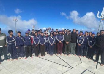 चूड़धार में NSS शिविर: 12,000 फुट की ऊंचाई पर GSSS सराँह के स्वयंसेवकों ने दिया स्वच्छता का संदेश