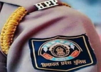 संजौली में सार्वजनिक स्थान पर सिगरेट पी रहा था व्यक्ति, ट्रैफिक पुलिसकर्मी ने रोका तो किया हमला