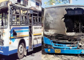 नशे की हालत में ठंड से बचने के लिए लगाई बसों को आग