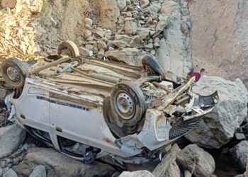 पति की जगह टैक्सी लेकर निकली पत्नी का बन गया ”आखिरी सफर”, 4 साल की बेटी के सिर से उठा मां का साया