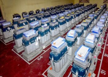 संतरी मौजूद, गार्द गायब, EVM की सुरक्षा में चूक, चुनाव आयोग ने बिठाई न्यायिक जांच