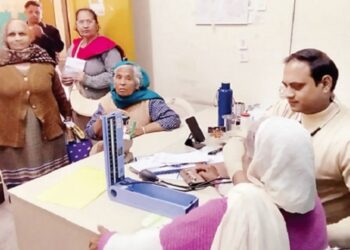 हिमाचल में सूखी ठंड ने बढ़ाई मुसीबत! अस्पतालों में बढ़ रही हैं मरीजों की संख्या