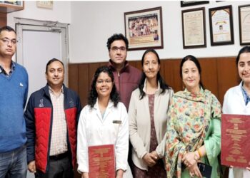शिमला डैंटल कॉलेज की इन 2 छात्राओं ने मारी बाजी, मैरिट लिस्ट में झटका पहला और दूसरा स्थान