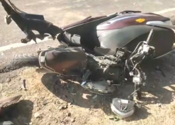 बरोट में भीषण हादसा: स्कूटी सवार युवकों को बस ने रौंदा! 3 घायल