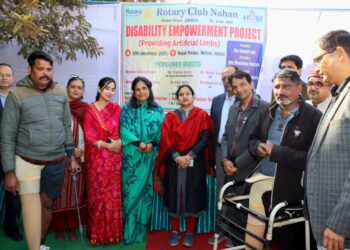 DC सिरमौर प्रियंका वर्मा ने रोटरी क्लब नाहन द्वारा आयोजित कार्यक्रम में 15 दिव्यांग व्यक्तियों को प्रदान किये कृत्रिम अंग….