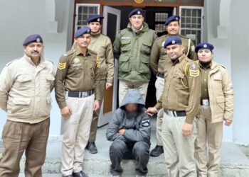 नशा माफिया पर बड़ी कार्रवाई, 8 किलो 410 ग्राम चरस के साथ तस्कर गिरफ्तार