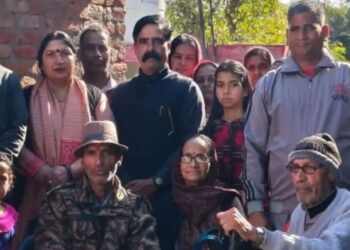 Himachal: 15 साल बाद घर लौटा लापता पूर्व फौजी, परिवार ने मान लिया था मृ*त; पत्नी कर चुकी है दूसरी शादी