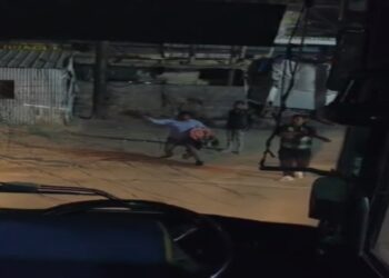 कुल्लू बस स्टैंड पर बवाल: हरियाणा के युवकों ने HRTC की वॉल्वो बस पर किया हमला