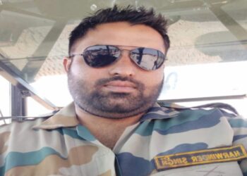 पिता का हाल जानने घर आ रहे सैनिक का निधन, पूरा परिवार सदमे में