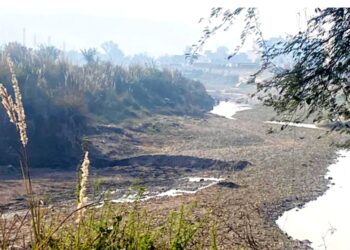 खनन माफिया के हाैसले बुलंद, SP ऑफिस से 150 मीटर दूर छलनी कर रहा ”बाल्द नदी” का सीना