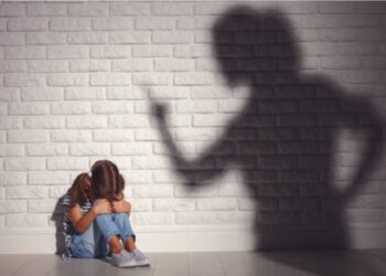 Himachal: मां ने फोन देखने को मना किया तो घर से भाग गई मासूम बच्ची, जानें पूरा मामला ?