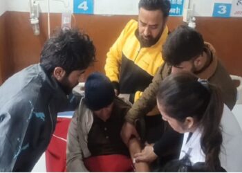 चलती बस में शातिरों ने पहले किसान को सुंघाया नशीला पदार्थ… फिर लाखों की नकदी लेकर हुए फरार