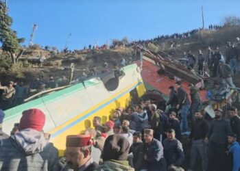 Breaking: सिरमौर जिले के हरिपुरधार में निजी बस दुर्घटनाग्रस्त, 7 लोगों की मौ*त राहत व बचाव कार्य जारी