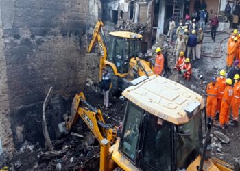 मलबे में दफन 9 जिंदगियों के मिल रहे सिर्फ अवशेष, अब DNA टैस्ट से होगी पहचान