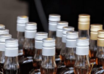 राज्य में पहली बार खुदरा शराब ठेकों और प्रवेश टोल बैरियरों की ई-नीलामी