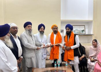 नगीना सांसद चंद्रशेखर आजाद ने गुरुद्वारा श्री पांवटा साहिब में टेका माथा; भीम आर्मी नेता अमित कुमार व सन्नी सिंह ने किया स्वागत