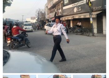 महिला दिवस विशेष, पांवटा साहिब : ट्रैफिक व्यवस्था संभालने के साथ ही , महिला ट्रैफिक पुलिसकर्मी वाहन चालकों को यातायात नियमों के प्रति कर रही जागरूक