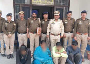 जिला सिरमौर पुलिस टीम को नशा तस्कर का बड़ा गिरोह हाथ लगा तथा मादक पदार्थ सेवन व आबकारी अधिनियम में भी अभियोग दर्ज