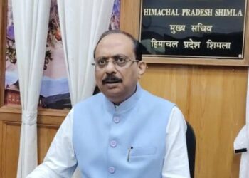 हिमाचल में तेल-गैस संकट की खबरों पर मुख्य सचिव का बड़ा खुलासा, कालाबाजारी पर DC को मिले ये कड़े आदेश