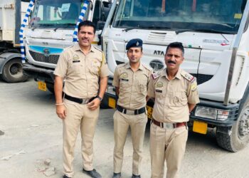 जिला सिरमौर पुलिस द्वारा अवैध खनन के खिलाफ बड़ी कार्रवाई,  दो दिनों में 53 वाहनों के चालान