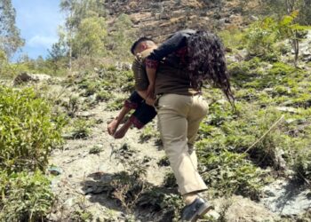 Shimla: सतलुज की लहरों में समा रही थी जिंदगी, फिर पुलिस वाले ने किया ऐसा काम….हर कोई कर रहा सलाम