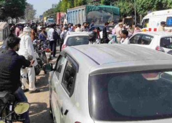 सिरमौर: डम्पर ने स्कूटी को रौंदा, पिता के सामने ही बेटी ने तोड़ा दम, पसरा मातम