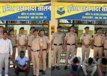 दिल्ली में सोलन पुलिस की बड़ी रेड: 229 ग्राम चिट्टा बरामद, अंतरराज्यीय ड्रग नेटवर्क का अहम सप्लायर गिरफ्तार