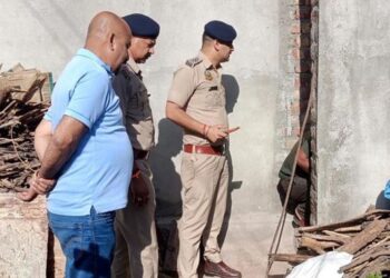 Himachal: अपनों ने ही छीनी खुशियां! युवती को जान देने के लिए उकसाने के आरोप में चाचा-चाची और भाई गिरफ्तार
