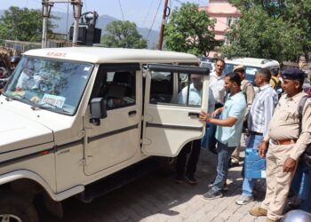 नगर परिषद नाहन, पांवटा व नगर पंचायत राजगढ के लिए 55 पोलिंग पार्टियां हुई रवाना, 200 पुलिसकर्मी संभालेंगे सुरक्षा व्यवस्था