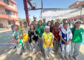 द स्कॉलर्स होम स्कूल के प्रांगण में सुखमनी साहिब पाठ का आयोजन