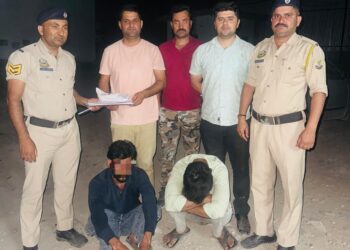 जिला सिरमौर डिटेक्शन सैल ने पकडी एक व्यक्ति से 214 ग्राम चरस, थाना पुरुवाला में मामला दर्ज।