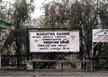 शिमला में नर्सिंग कॉलेज में हड़कंप : 17 प्रशिक्षु TB से संक्रमित, आक्रोशित परिजनों ने किया हंगामा