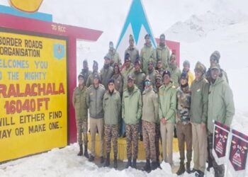 42 दिन बाद बहाल हुआ मनाली-लेह मार्ग, माइनस तापमान में पाई सफलता