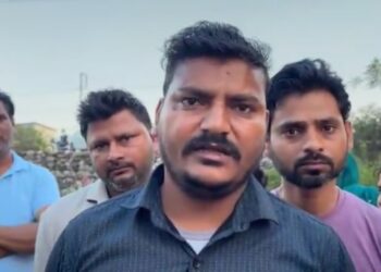 लोगों ने लगाए आरोप नायब तहसीलदार ज़मीनों में कर रहे धांधली