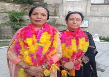 ठियोग नगर परिषद में लकी ड्रॉ से हुआ अध्यक्ष-उपाध्यक्ष का फैसला, कांग्रेस ने लहराया जीत का परचम