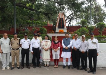 कारगिल विजय दिवस पर देश के अमर शहीदों को दी श्रद्धांजलि