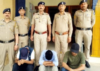 Shimla: नशे के खिलाफ पुलिस का बड़ा एक्शन, 64 ग्राम चिट्टे के साथ कोटखाई के 3 युवक गिरफ्तार