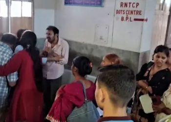 BREAKING: हिमाचल में सिमसा माता मंदिर जा रहे 2 परिवारों पर लैंडस्लाइड, महिला की मौत, 7 लोग घायल