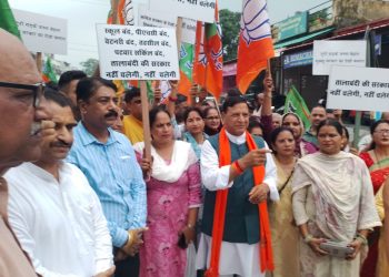 माजरा : सड़क-बिजली-पानी और स्वास्थ्य व्यवस्था पूरी तरह बदहाल : डॉ. राजीव बिंदल