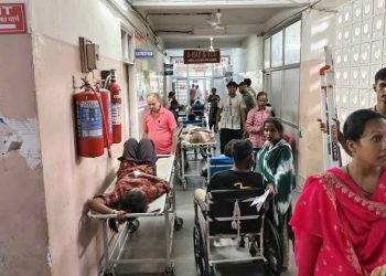 हिमाचल में गहरी खाई में गिरा श्रद्धालुओं से भरा ट्रक, 30 लोग घायल, कई पीजीआई रेफर