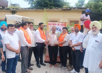 पांवटा साहिब में कृष्ण जन्माष्टमी के पावन उत्सव उपरांत भंडारे वाले दिन औषधीय पौधों का लंगर अध्यक्ष स. गुरदीप सिंह सैनी  की अध्यक्षता में हुआ