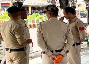 बुझ गए घर के चिराग, एक ही दिन गांव के 2 युवकों की संदिग्ध हालात में मौत; इलाके में मचा हड़कंप