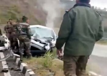कालका-शिमला हाईवे पर हादसा: डिवाइडर पार कर सेना के वाहन से टकराई कार, चालक की मौत